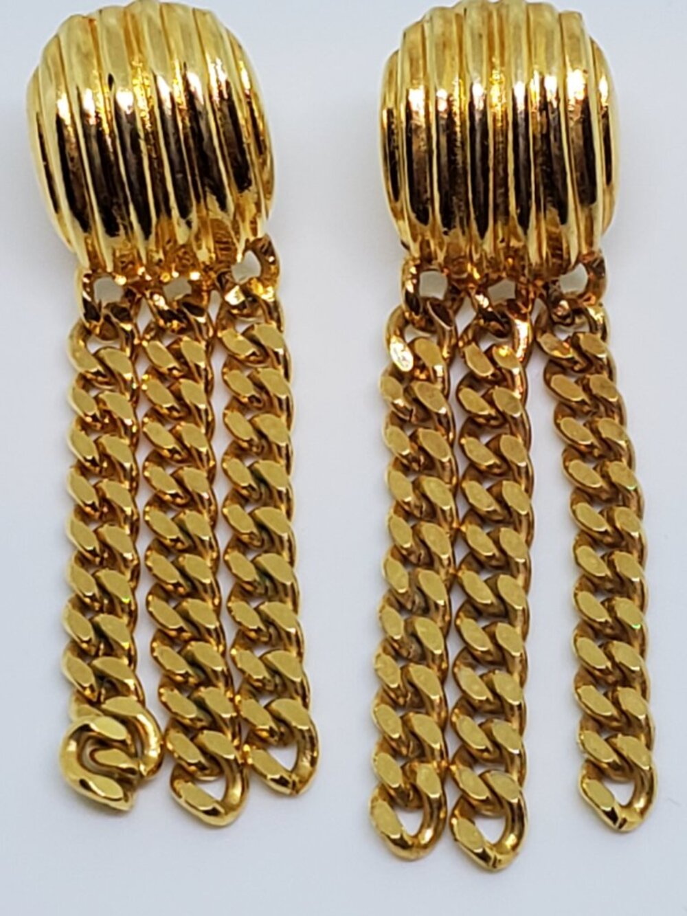 Vintage AVON Fancy Dress Gold Shell Pierced Post with Dangle Chains Earrings